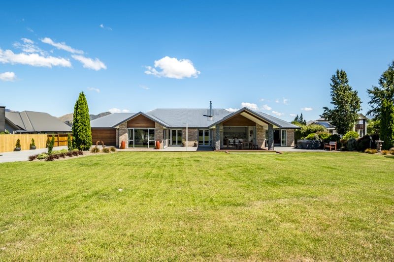 15 Lochiel Drive, Hanmer Springs, Hanmer Springs - Carousel 2