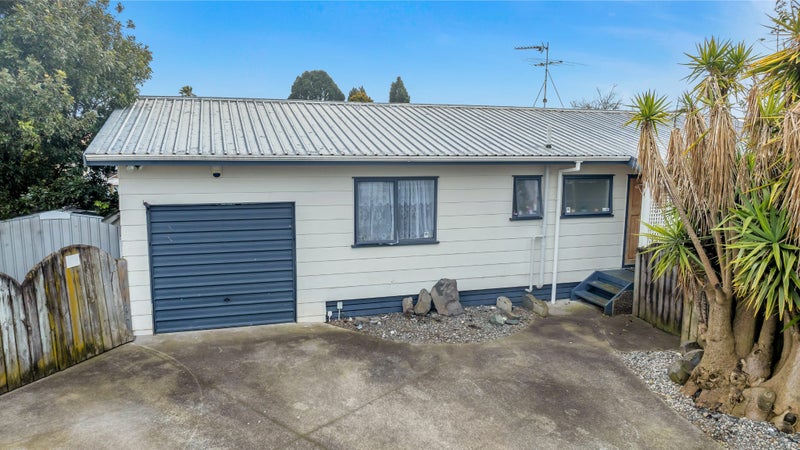 16A Wilson Place, Papakura, Papakura - Carousel 2