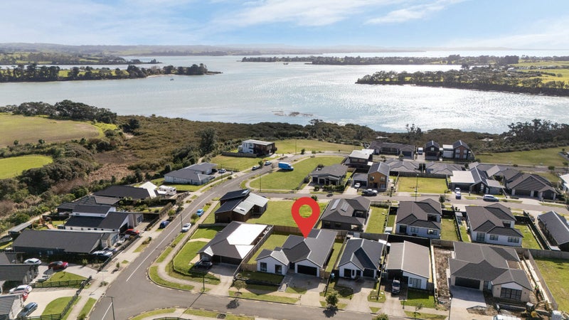 16 Okohaka AVE, Glenbrook, Glenbrook - Carousel 1