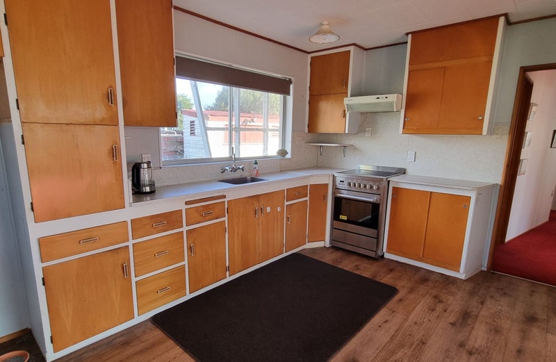 20 Erskine Street, Tuatapere, Tuatapere - Carousel 2