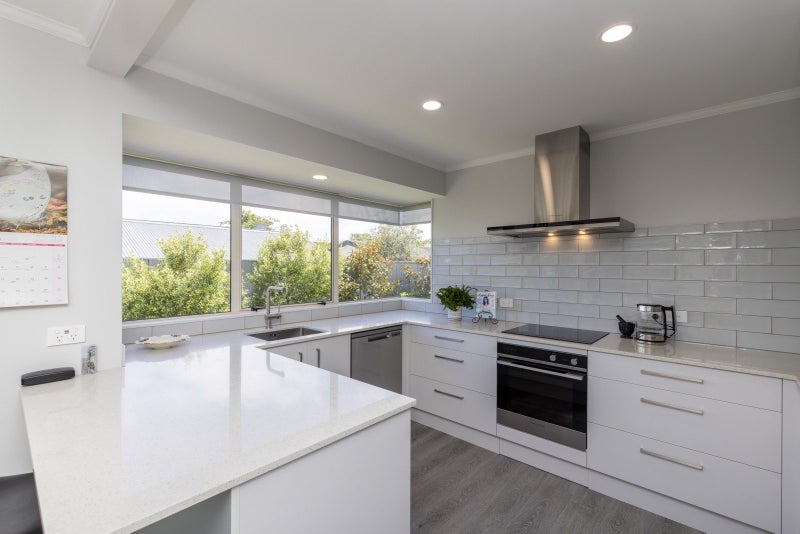 5A Nathan Avenue, Paraparaumu Beach, Paraparaumu - Carousel 2