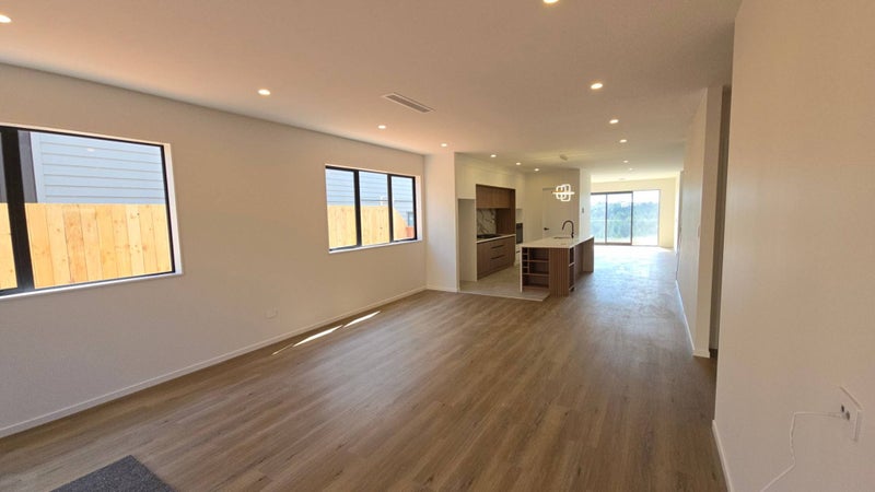 14 Grand Ridge Avenue, Flat Bush, Auckland - Carousel 2