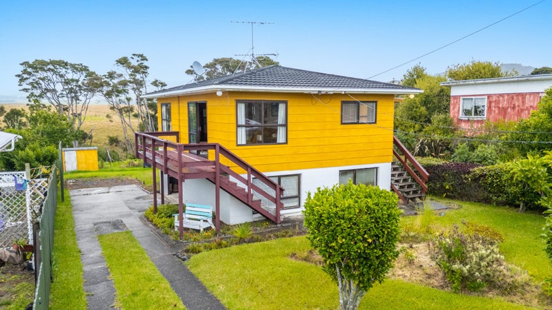 60 Bays Road, Orere Point, Papakura - Carousel 1
