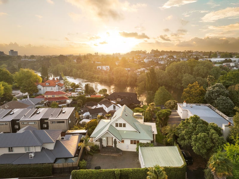 11A Wellington Street, Hamilton East, Hamilton - Carousel 2