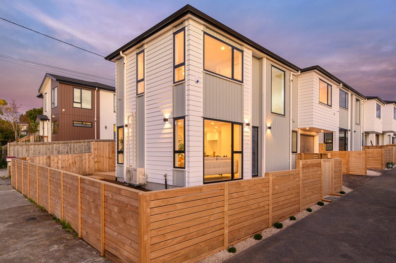 26A Addison Street, Blockhouse Bay, Auckland - Carousel 1