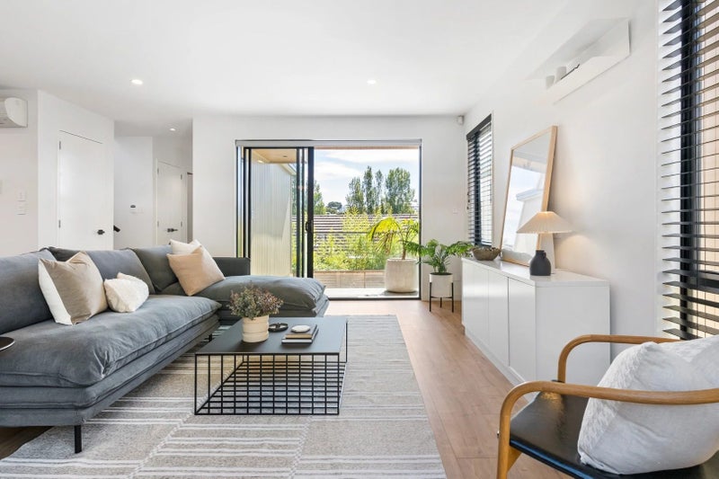 49B Northboro Road, Belmont, North Shore City, Auckland - Carousel 2