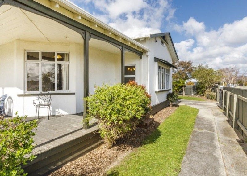 1 Ngaio Street, West End, Palmerston North - Carousel 2