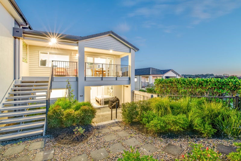 9A Melia Place, Stanmore Bay, Whangaparaoa - Carousel 2