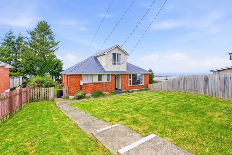 15 Lincoln Street, Halfway Bush, Dunedin - Carousel 1