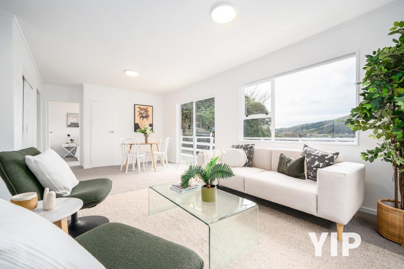 22 Fyvie Avenue, Tawa, Wellington - Carousel 2