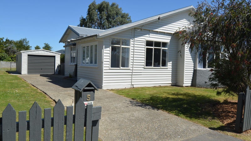 5 Robertson Street, Richmond, Invercargill - Carousel 1