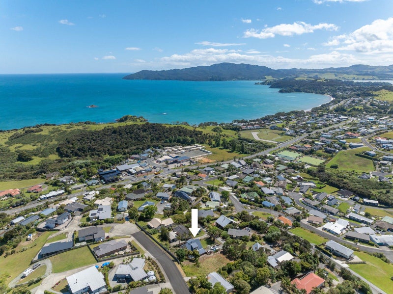 8 Haekaro Lane, Cable Bay, Cable Bay - Carousel 1
