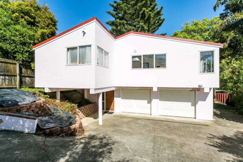 2/12 Shanaway Rise, Hillcrest, North Shore City, Auckland - Carousel 1