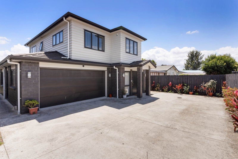 5D Clendon Place, Manurewa, Manukau City, Auckland - Carousel 1