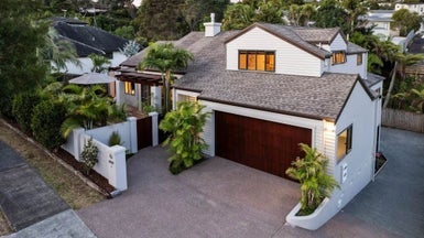 9 Nottingham Place, Northcross, Auckland - Carousel 1