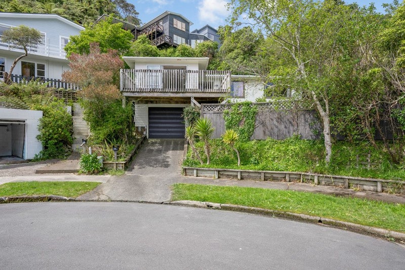 9 Damian Grove, Waterloo, Lower Hutt - Carousel 1