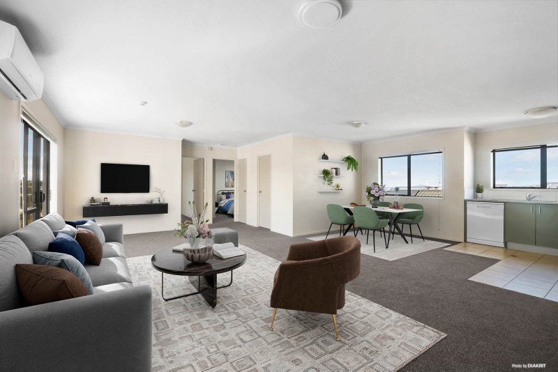 175/172 McLeod Road, Te Atatu South, Waitakere City, Auckland - Carousel 1