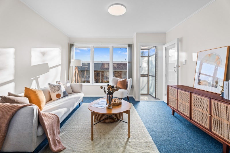 2/7 Laburnum Road, New Windsor, Auckland - Carousel 2