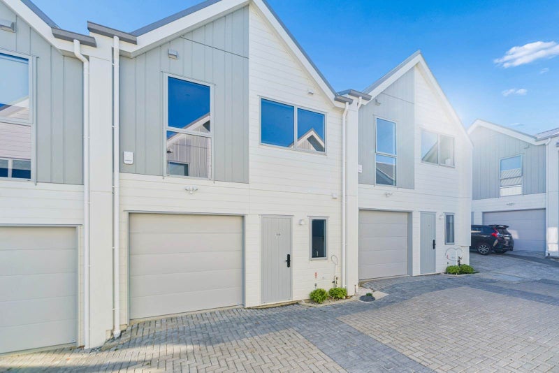 10B Clensmore Place, Torbay, Auckland - Carousel 1
