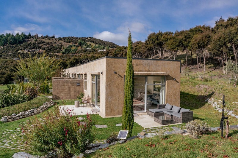 18 Hidden Hills Drive, Wanaka - Carousel 35