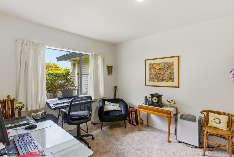 5 Rimu Street, Waikanae - Carousel 41