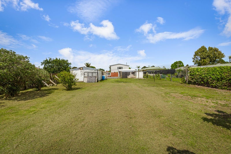 41 Parakai Avenue, Parakai, Helensville - Carousel 2