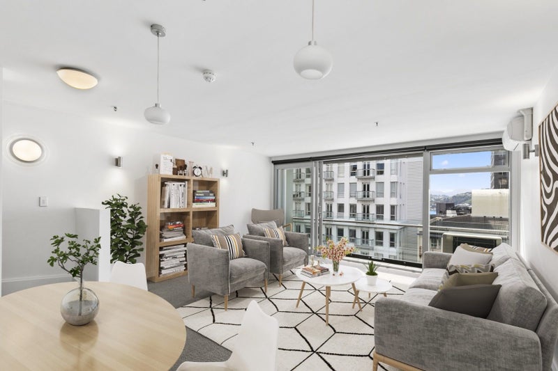 10J/164 The Terrace, Wellington Central, Wellington - Carousel 1