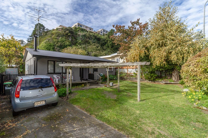 59 Burns Road, Hospital Hill, Napier - Carousel 1