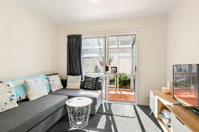 7/35 Ganges Road, Khandallah, Wellington - Carousel 2