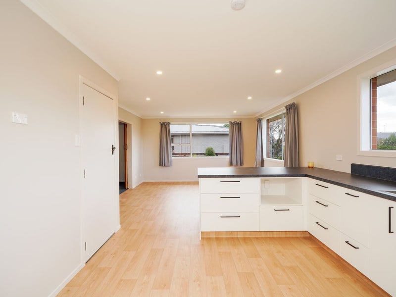 32 Elm Crescent, Gladstone, Invercargill - Carousel 2