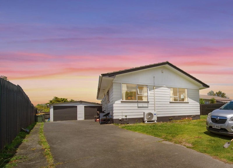 16 Palermo Place, Clover Park, Manukau City, Auckland - Carousel 1