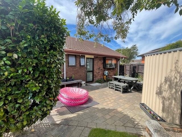 1/65 Donnington Street, Parklands, Christchurch - Carousel 2