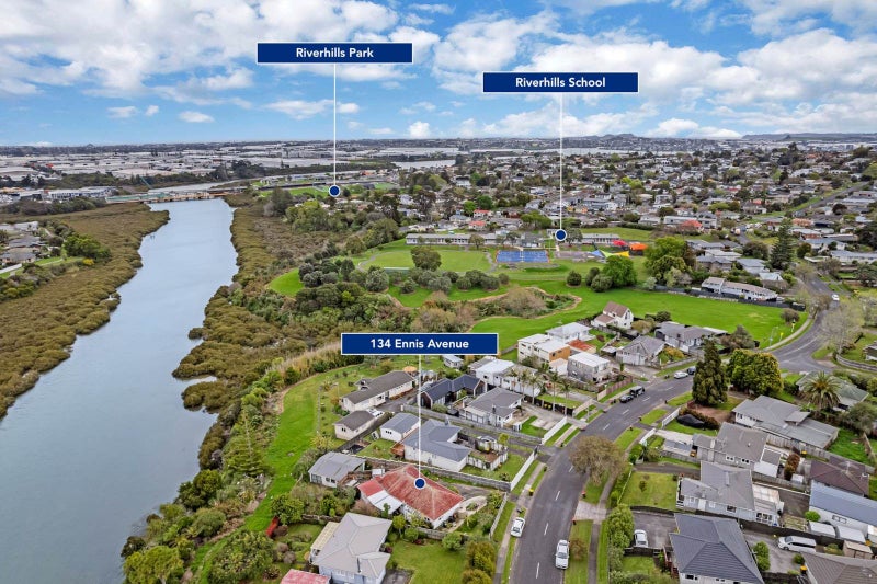 134 Ennis Avenue, Pakuranga Heights, Auckland - Carousel 1