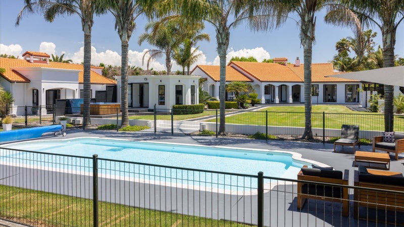 15 Saint Clair Place, Papamoa Beach, Papamoa - Carousel 1