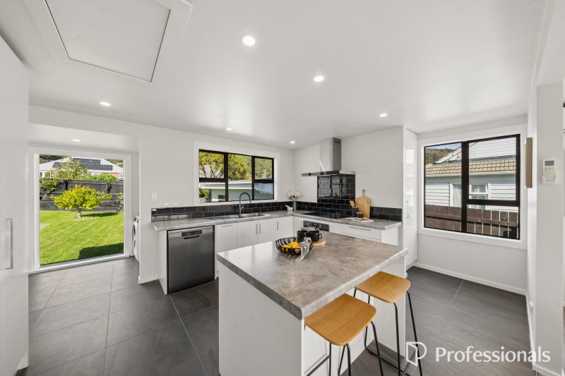 12 Grierson Street, Naenae, Lower Hutt, Wellington - Carousel 1