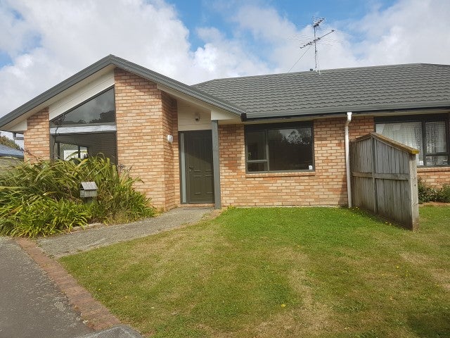 39B Apple Terrace, Ranui, Porirua - Carousel 1