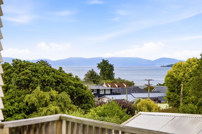 7 Henry Hill Road, Lake Taupo, Taupo, Waikato - Carousel 2
