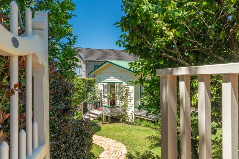 52 Armadale Road, Remuera, Auckland - Carousel 28