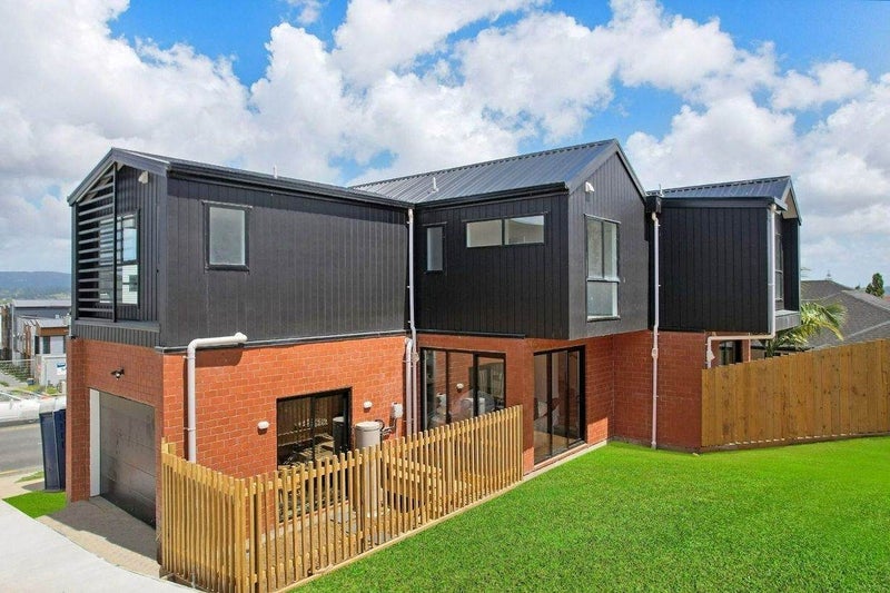 6/233 Great North Road, Henderson, Auckland - Carousel 10