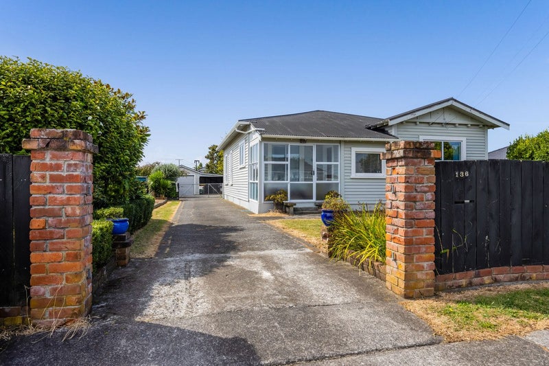 136 Argyle Street, Hawera - Carousel 19