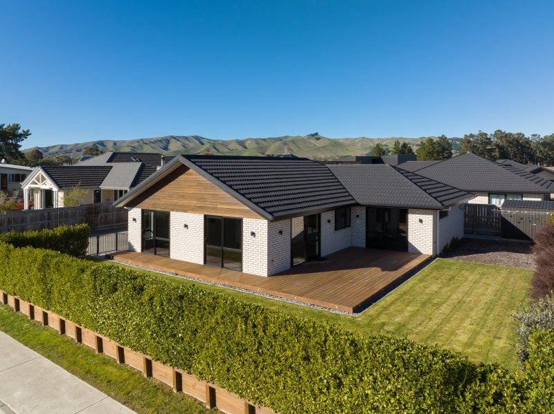 6 Dakota Place, Burleigh, Blenheim - Carousel 1