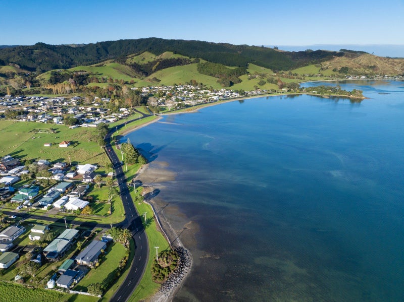 7 Banks Road, Kawakawa Bay, Papakura - Carousel 21