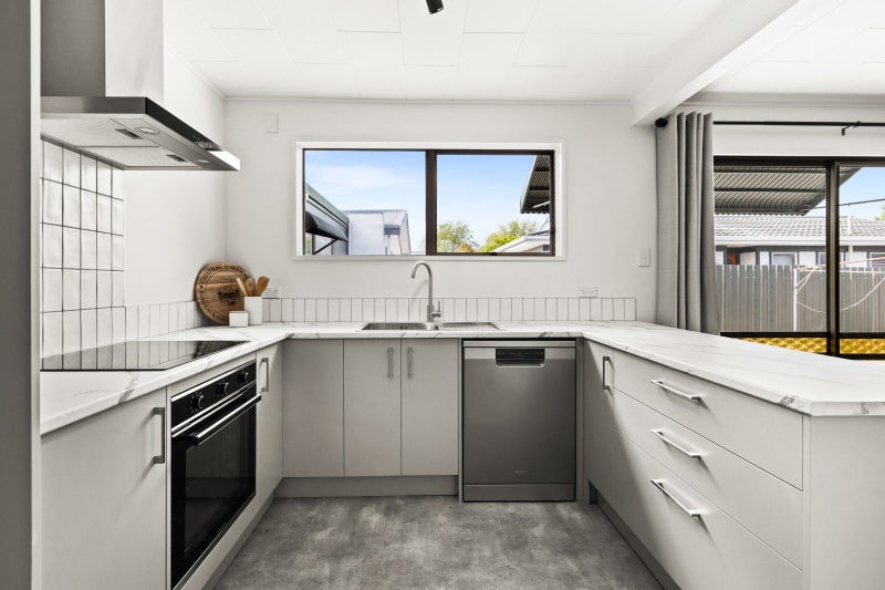 34 Konini Crescent, Pirimai, Napier, Hawke's Bay - Carousel 2