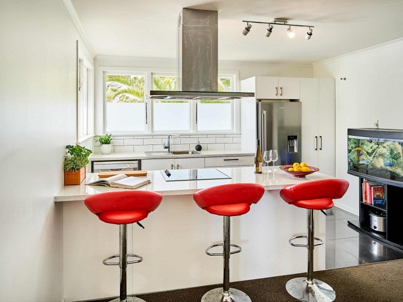 Property Valuation for 29 Penguin Grove, Waitangirua, Porirua Trade