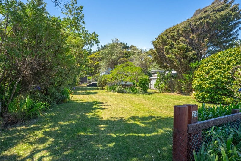 25 Te Moana Road, Waikanae Beach, Waikanae - Carousel 1