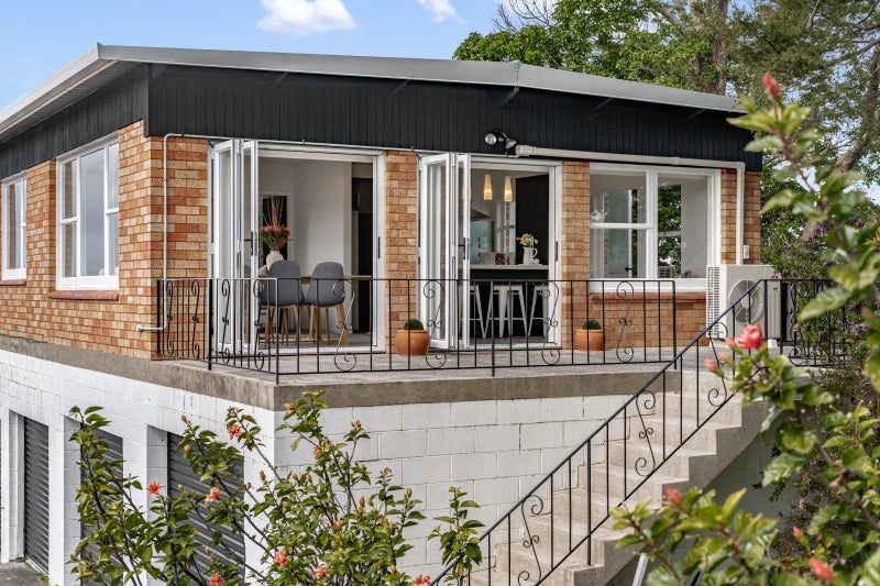 1/48 St Vincent Avenue, Remuera, Auckland - Carousel 1