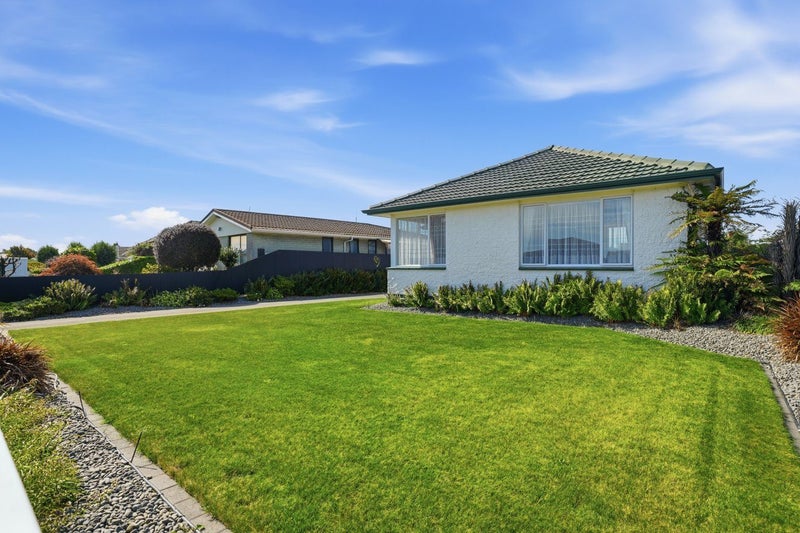 37 Dunstan Crescent, Hornby, Christchurch - Carousel 24