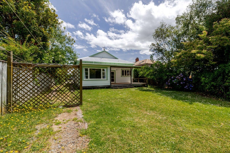 5 Hereford Street, West End, Palmerston North - Carousel 26