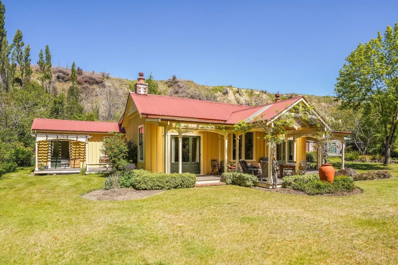 697 Leader Road East, Ferniehurst, Cheviot - Carousel 2