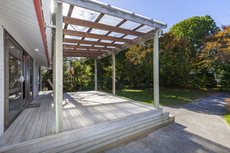 6 Park Avenue, Waikanae - Carousel 17